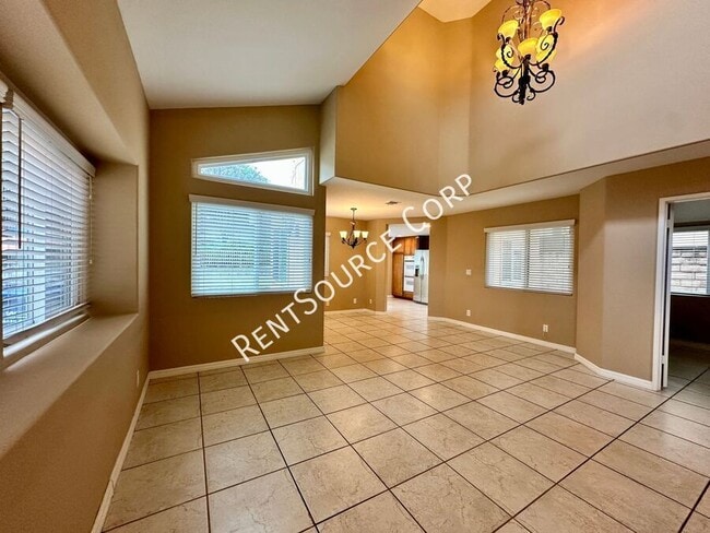 Photo - 25823 Dickens Ct