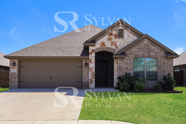 This lovely brick home is waiting for you! - This lovely brick home is waiting for you!