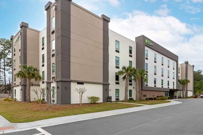 Building Photo - Furnished Studio-Bluffton - Hilton Head Rental