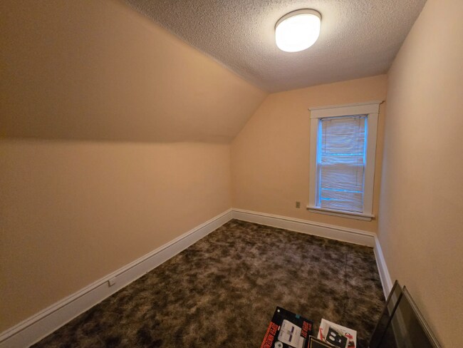 Photo - 2906 N Knox Ave