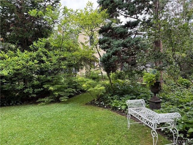 Photo - 260 Summer St