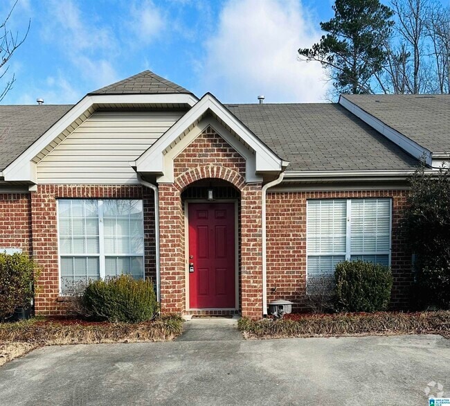 Building Photo - 2811 Southwood Ln Rental