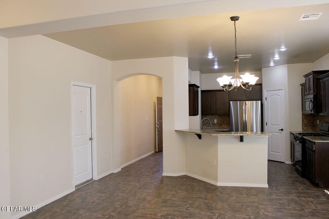 Photo - 853 Blue Park Ave