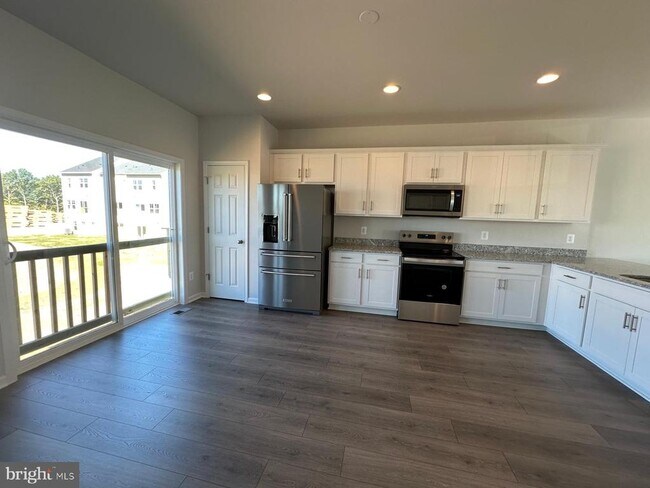 Photo - 148 Galaxy Pl