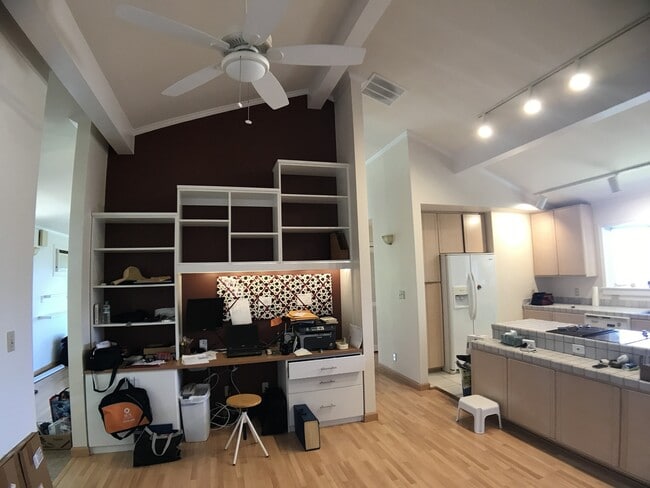 Photo - Kaimuki Wilhemina Rise gated home! Spectacular ocean views, garage parking.