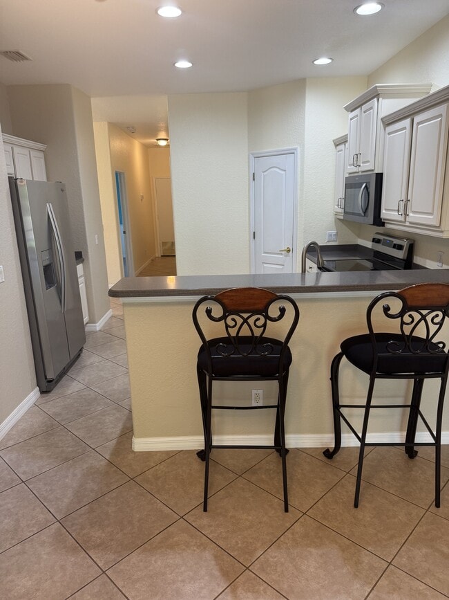 Kitchen Bar - 224 Fairway Isles Ln