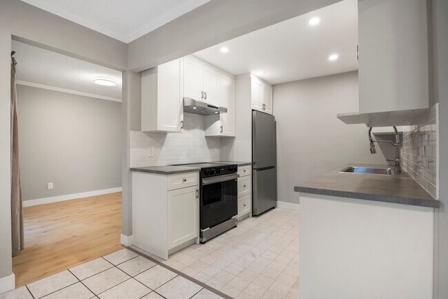 Photo - 19026-1117A 117a Ave