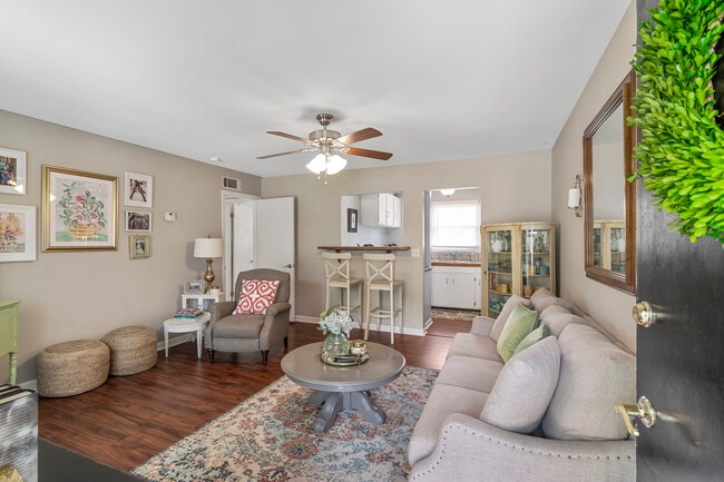 Building Photo - 811 Colony Dr Unit 78
