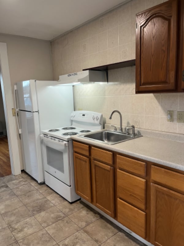 Photo - 21 Pleasant St Unit Apt 3