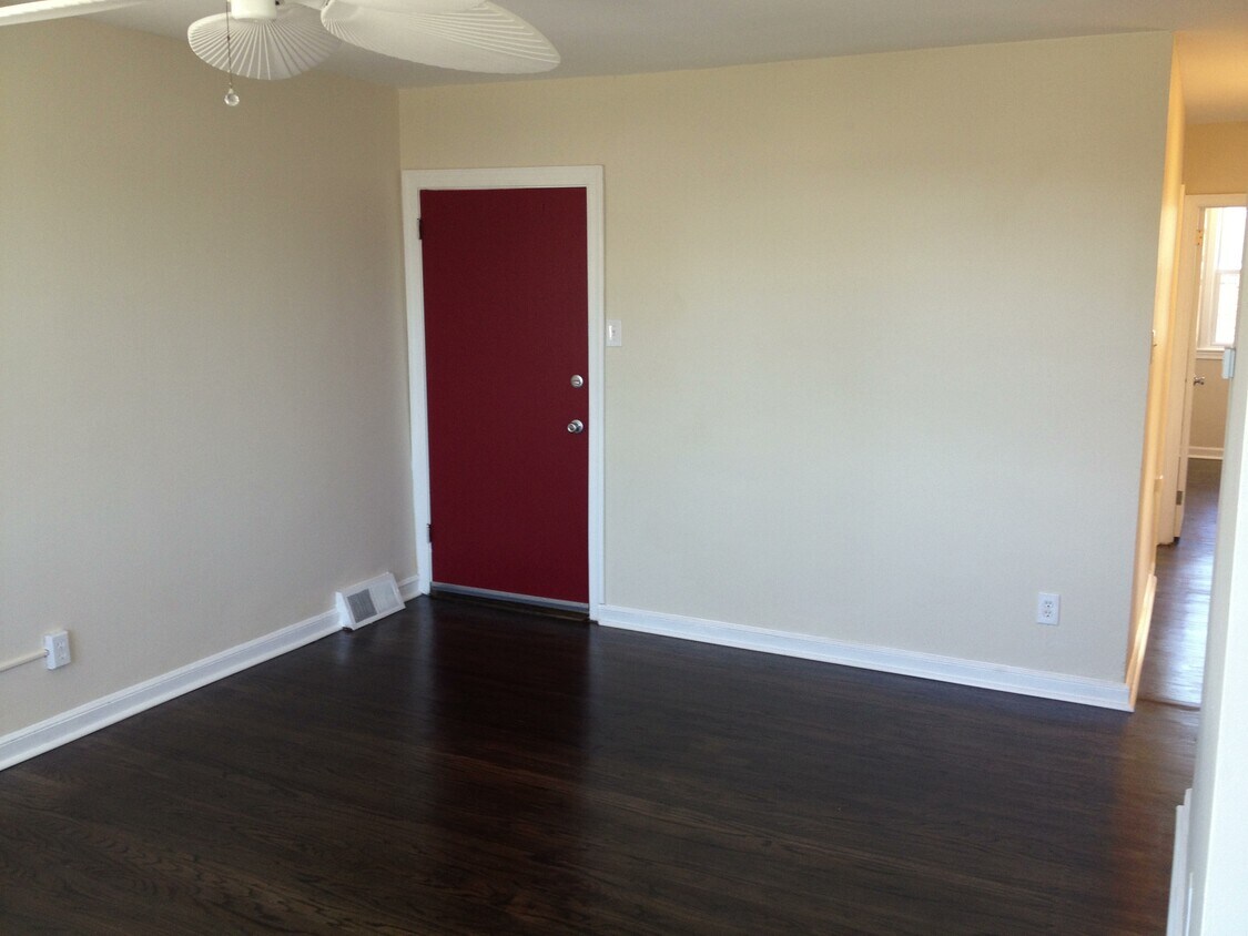 Photo - 8300 Gilbert St (Philadelphia, PA)