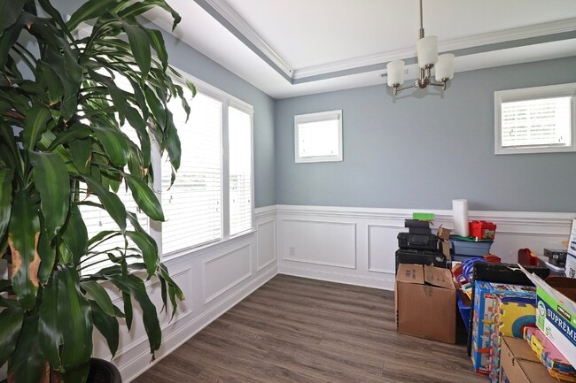 "Spacious 4-Bedroom Gem with 3.5 Baths and... - "Spacious 4-Bedroom Gem with 3.5 Baths and... Apartamento