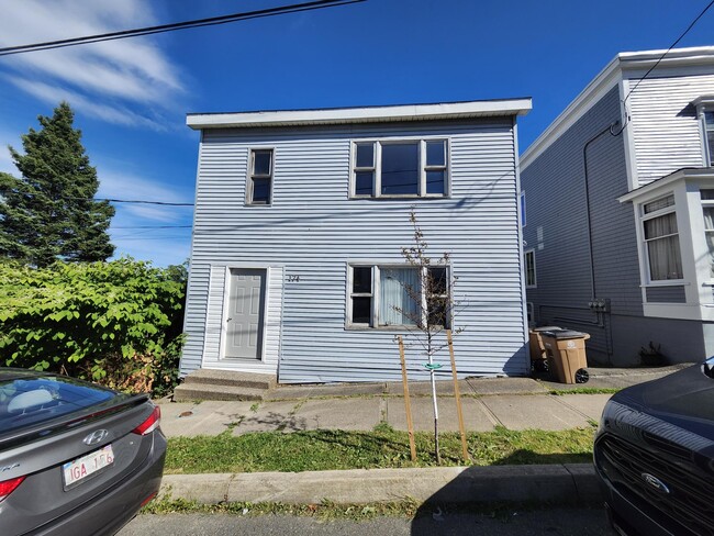 Building Photo - 174 Guilford St Unit 2