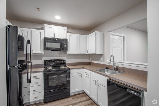 2 habitaciones, 1 baño - 900 pies cuadrados - Cocina - Riverchase Apartments