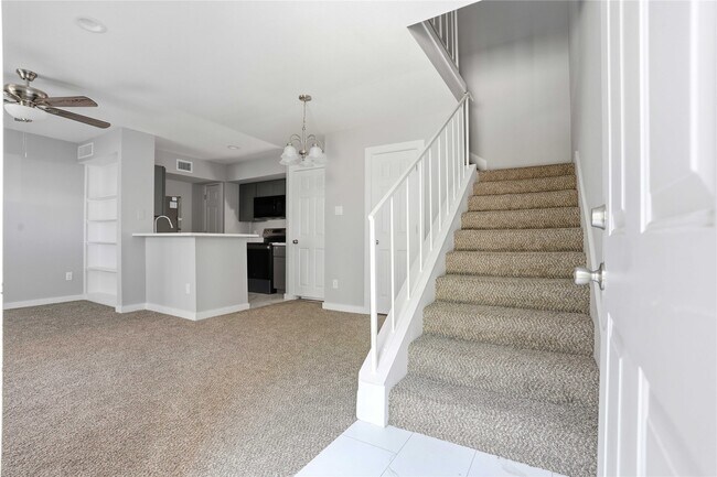 2800 Jeanetta St Unit 1602