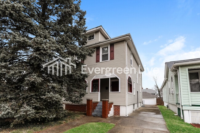 Building Photo - 2004 Dale Rd