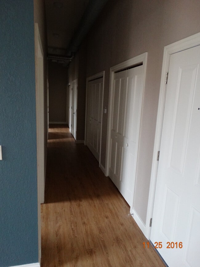 Photo - 211 E 2nd St Unit 206