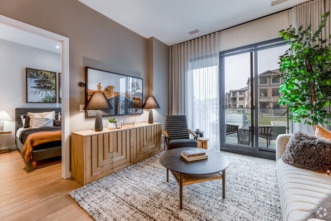 2 chambres, 2 salles de bain - 785 pi² - Salon - Camby - 140 & 150 Hollywood Court