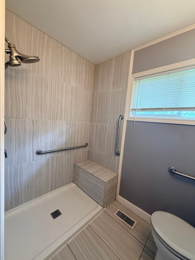 Photo - 126 Nauvoo St