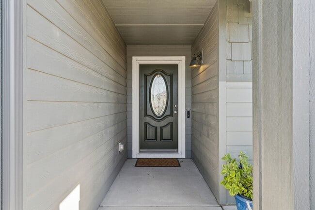 Photo - 8316 E Conant St