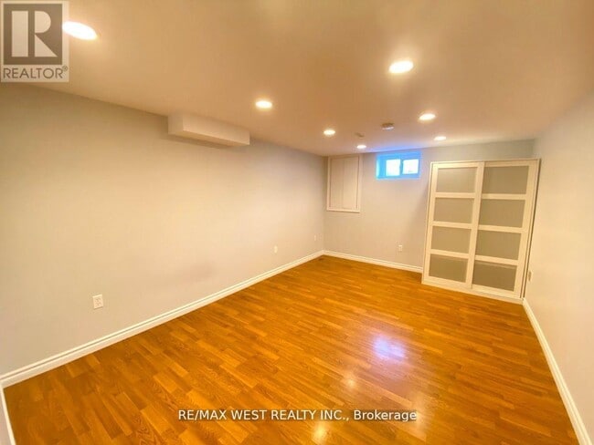 Photo - 20 Britannia Ave