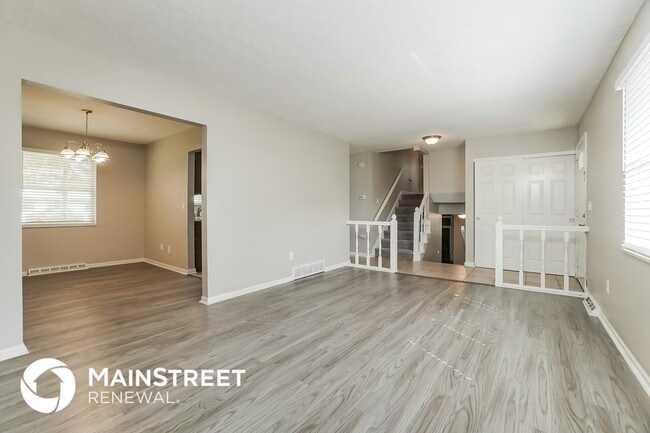 Photo - 6606 Merringer Ave