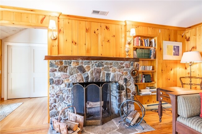 Photo - 1519 S Lake Rd