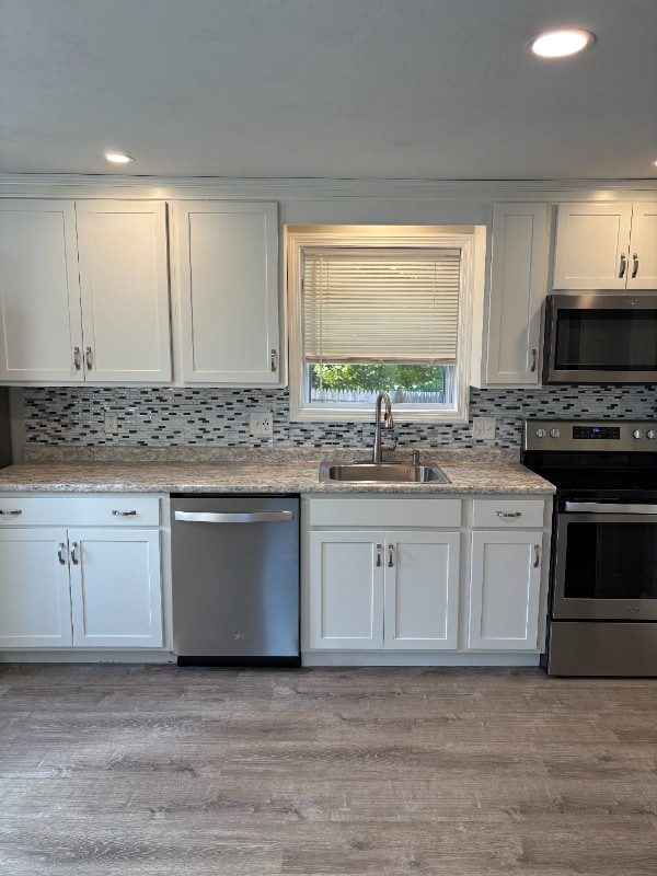 Building Photo - 45 Lenox Ave Rental