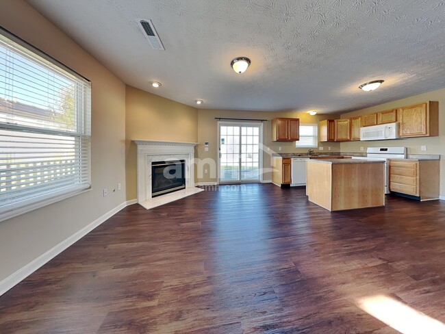 Photo - 138 Thompson St