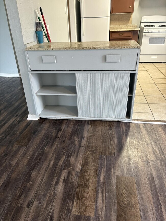 Photo - 2125 Kingsdale Dr