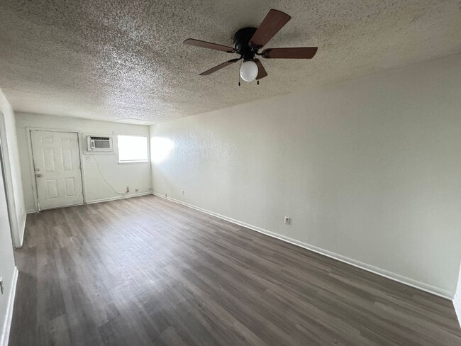 Photo - 503 Sunset Ln Unit Apt 2