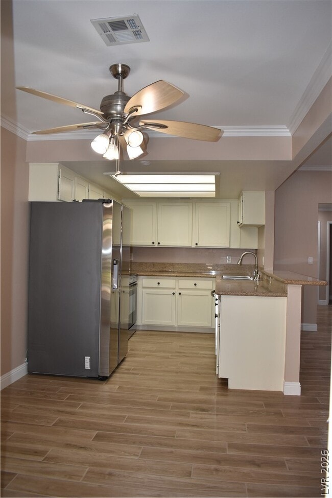 Photo - 717 Nectarine Ct Unit 0
