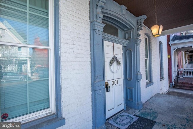 Photo - 301 W Martin St Unit 5