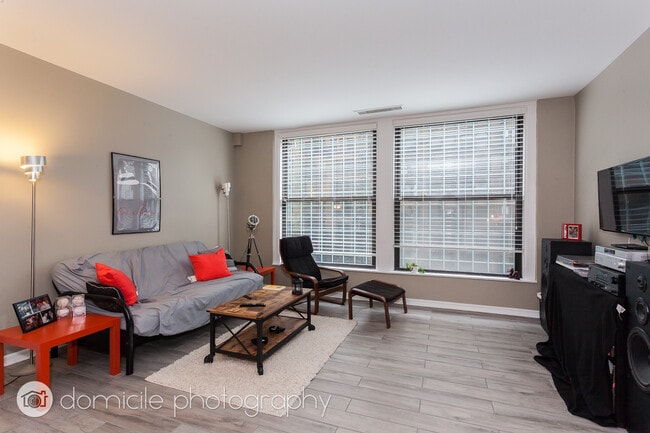 Building Photo - 431 S Dearborn St Unit 707