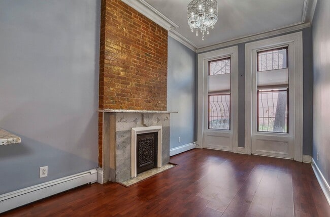 Building Photo - 291 8th St Unit 102