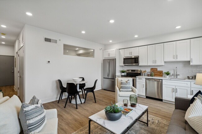 1201 W Girard Ave