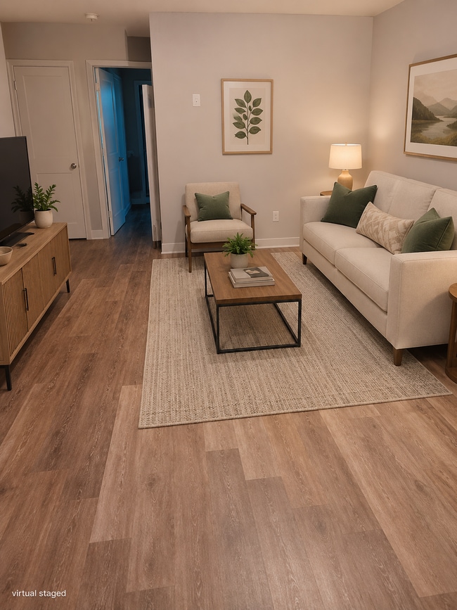 4373 N Chestnut Ave Unit 0