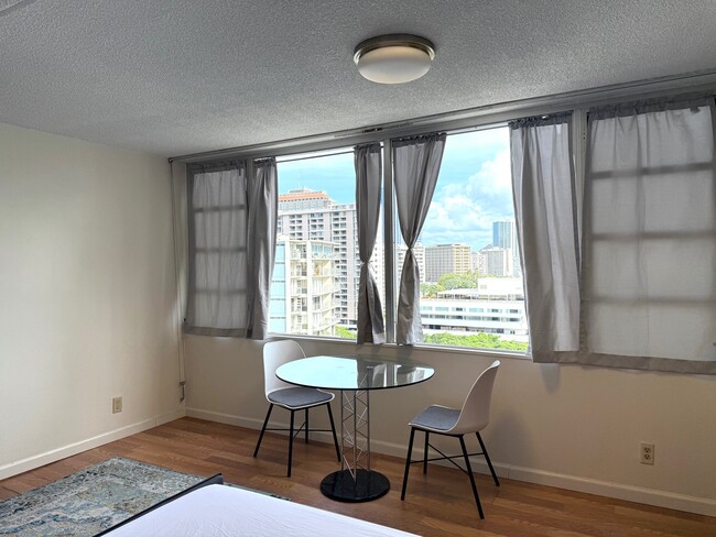 Building Photo - 400 Hobron Ln Unit 1504