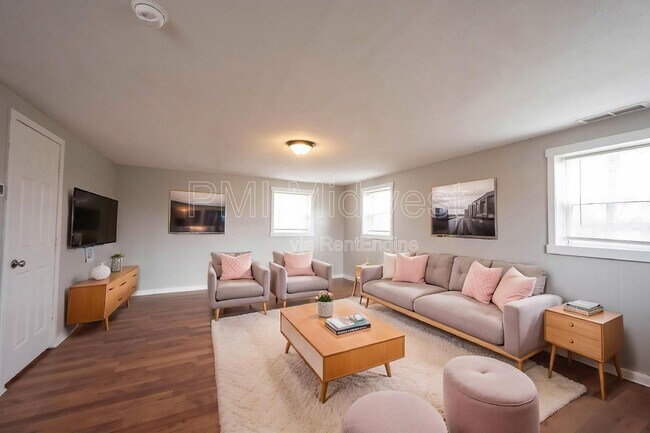 Photo - 3125 Clover Dr