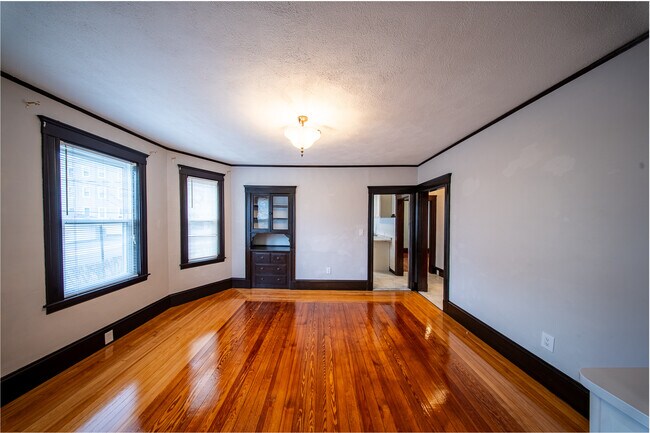 489 Medford St Unidad 489 Medford Street