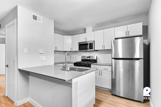 Photo - The Highlander