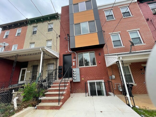 Photo - 675 N 39th St