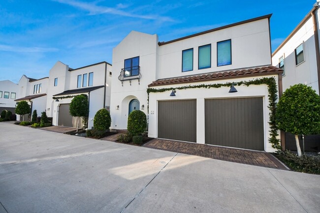 Photo - 1715 Maravilla Dr