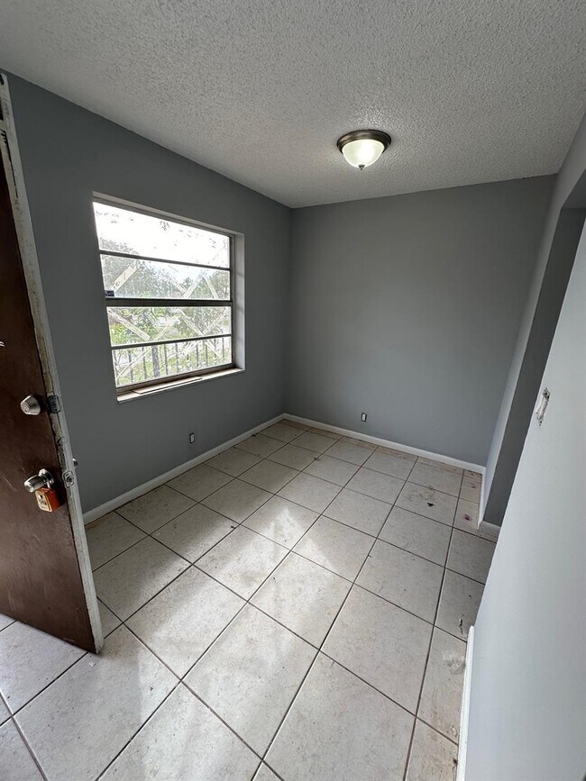 Photo - 403 NW 32nd Ct Apartments Unit 206