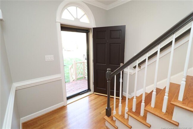 Photo - 7915 Footman Way