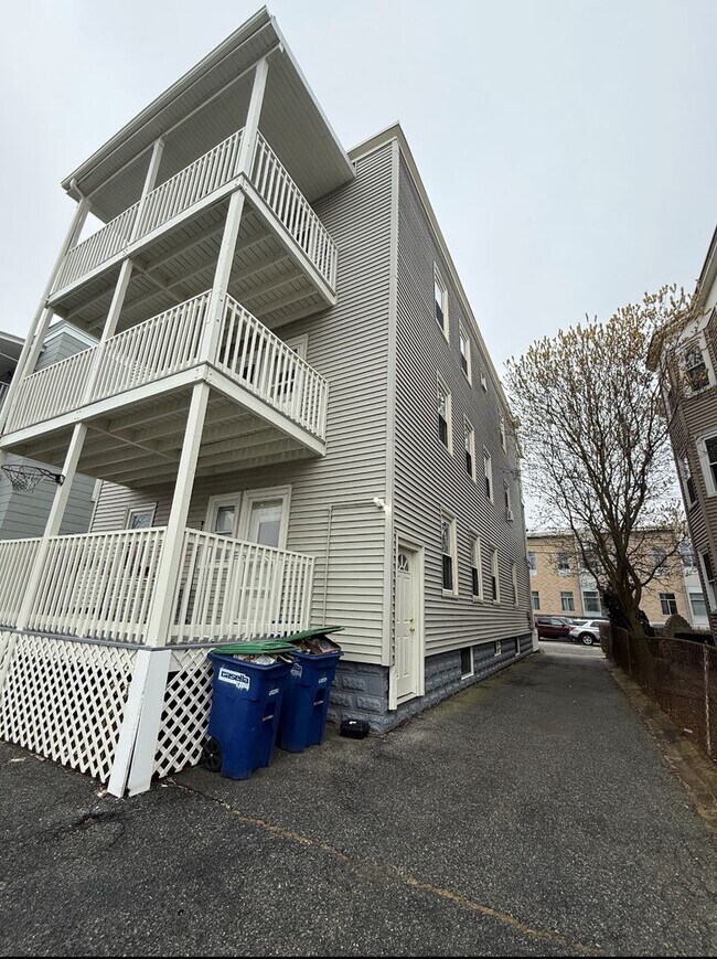 Photo - 39 Porter St Unit 1