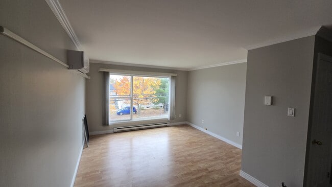 Building Photo - 60 Myers St Unit 9