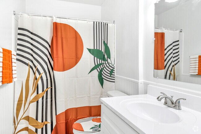 1BR, 1BA - Bathroom