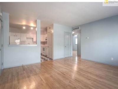 Ellington Condos - Ellington Condos
