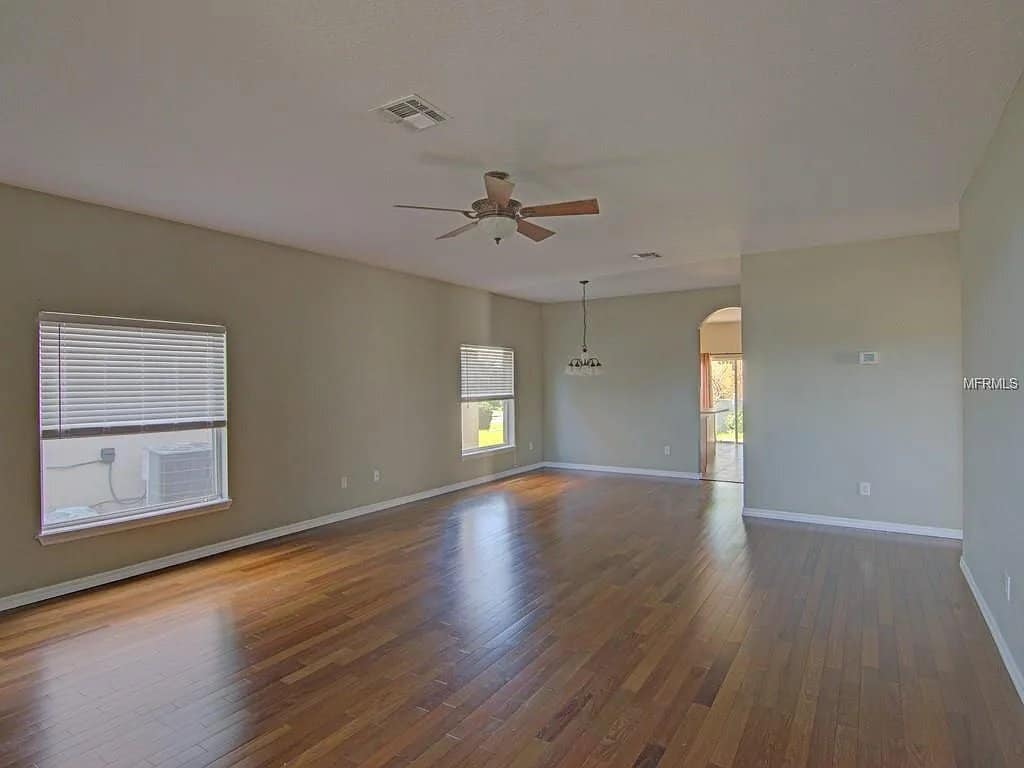 Photo - 273 Clydesdale Cir