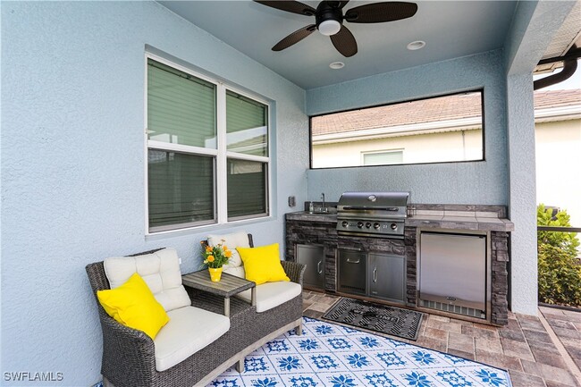 Photo - 16579 Crescent Beach Way